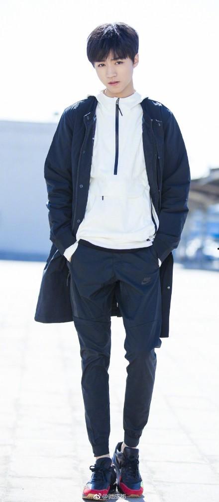 男明星衣服图片大全,男明星衣品大赏