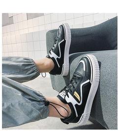 网红板鞋棕色系,网红板鞋棕色系引领时尚新风尚