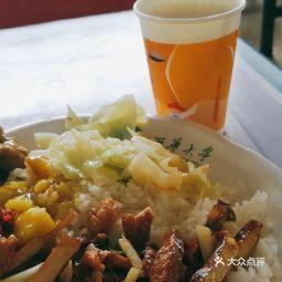 西华大学食堂吃瓜,美食盛宴尽享校园时光