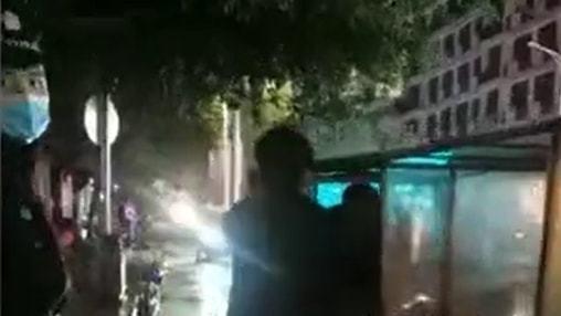 网红小餐馆翻车视频,从爆红到崩塌，一场美食梦的破灭