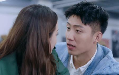 圈内朋友爆料迪丽热巴和黄景瑜,幕后故事曝光引热议