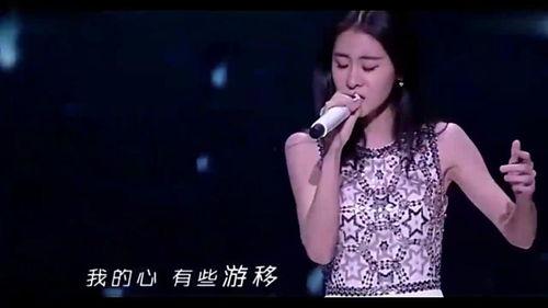 明星唱歌的视频,明星现场献唱精彩瞬间回顾